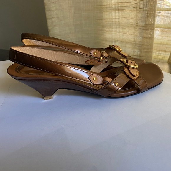 Louis Vuitton - Brown Leather Slingback Heels - Picture 3 of 10
